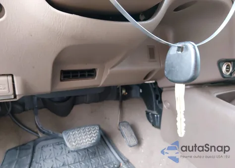 2001 Toyota Sequoia Sr5 V8 z USA, uszkodzony, nr VIN 5TDBT44A41S006277